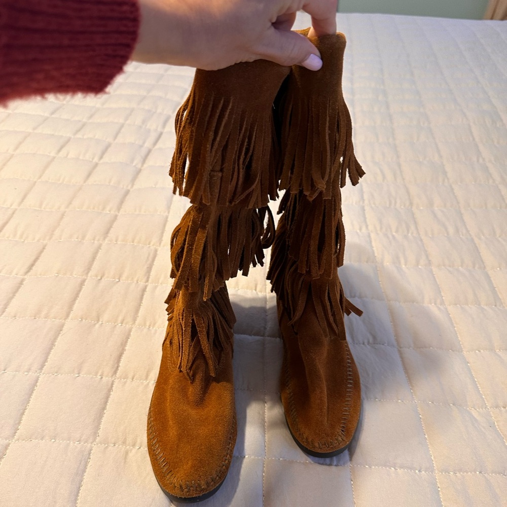 Minnetonka Tan Fringe Boots